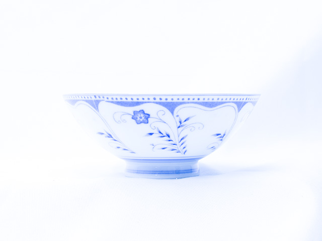 飯碗飯器（染付桔梗花模様）
