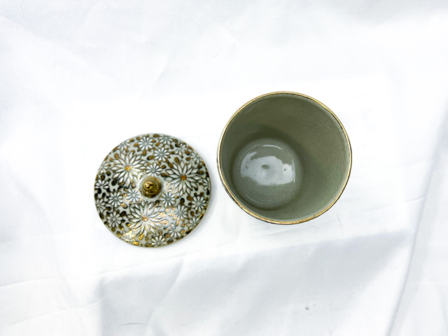 湯飲み（蓋つき）の画像