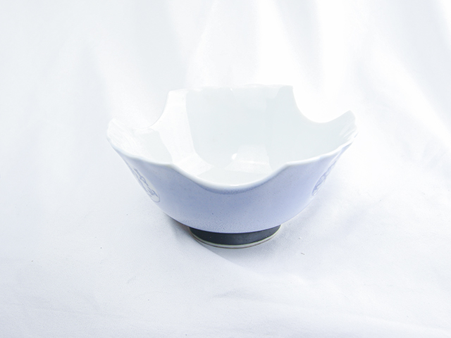 変形小鉢（薄青）