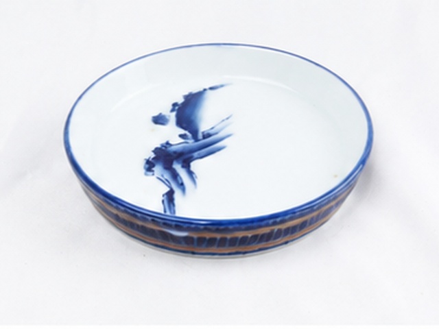 小皿（風景中模様）
