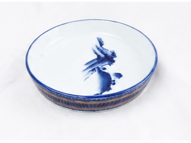 小皿（風景中模様）